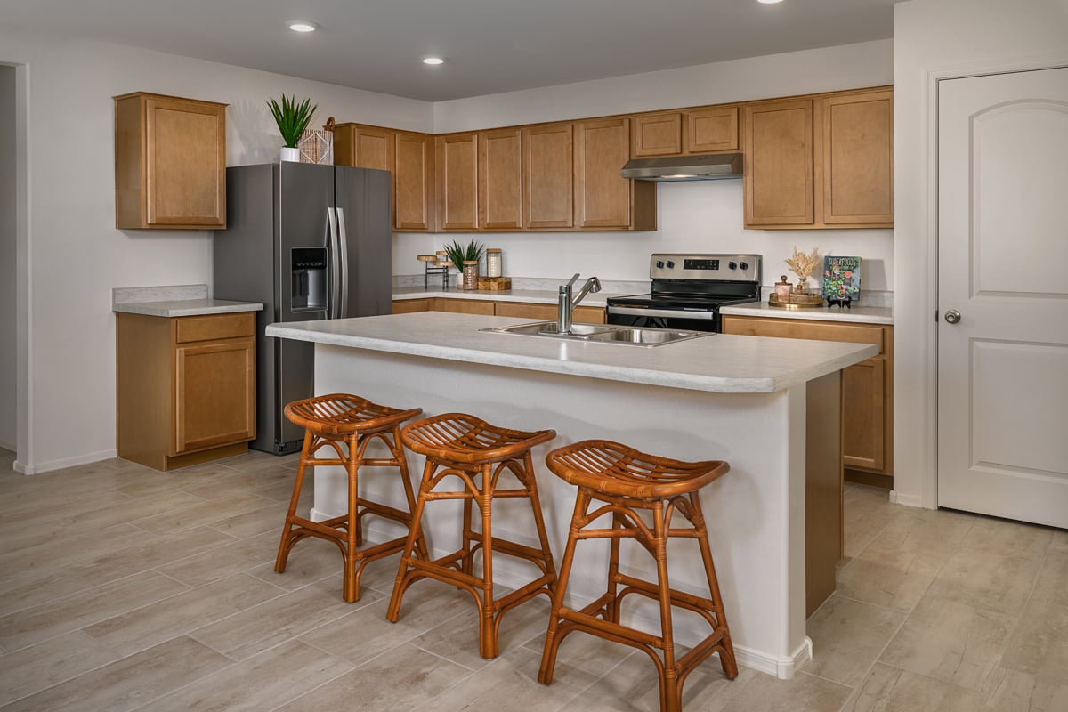 New Homes in Phoenix, AZ - Liberty Traditions Plan 1439 Kitchen