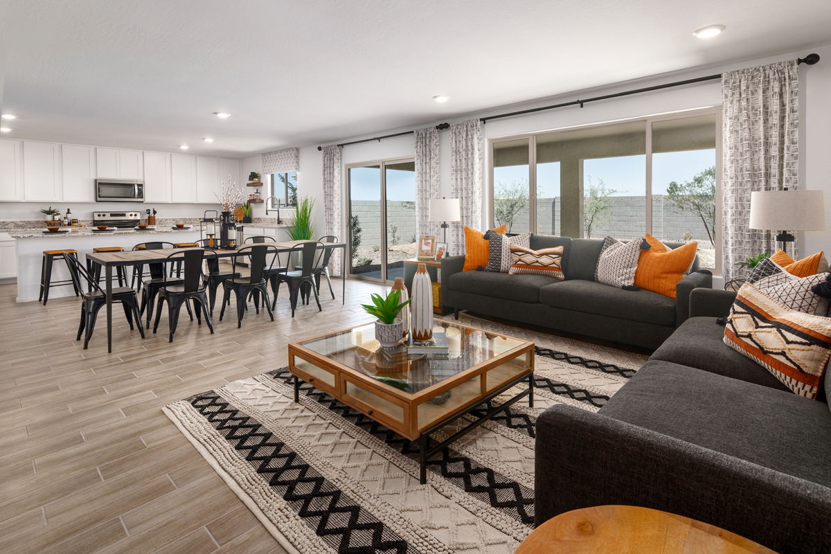 New Homes in Glendale, AZ - The Traditions at Marbella Ranch Plan 2419 Great Room
