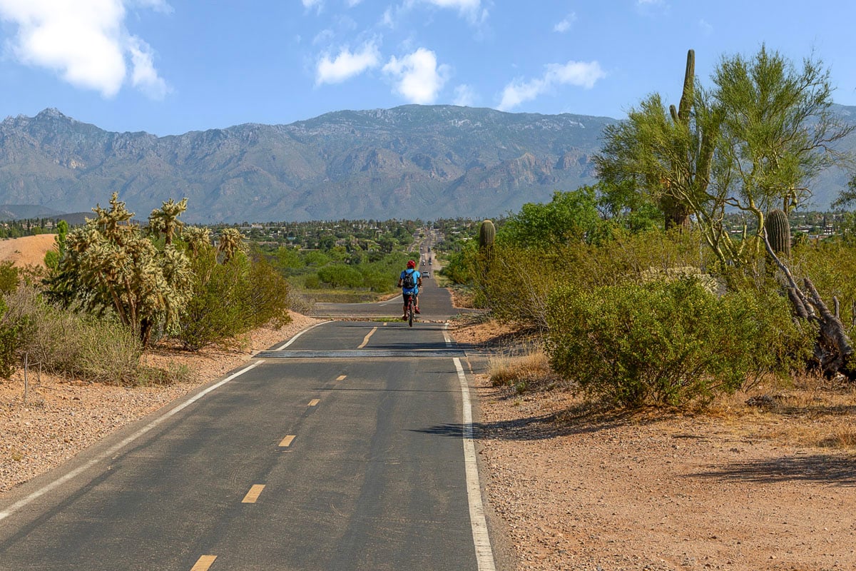 Convenient to Tucson Loop 