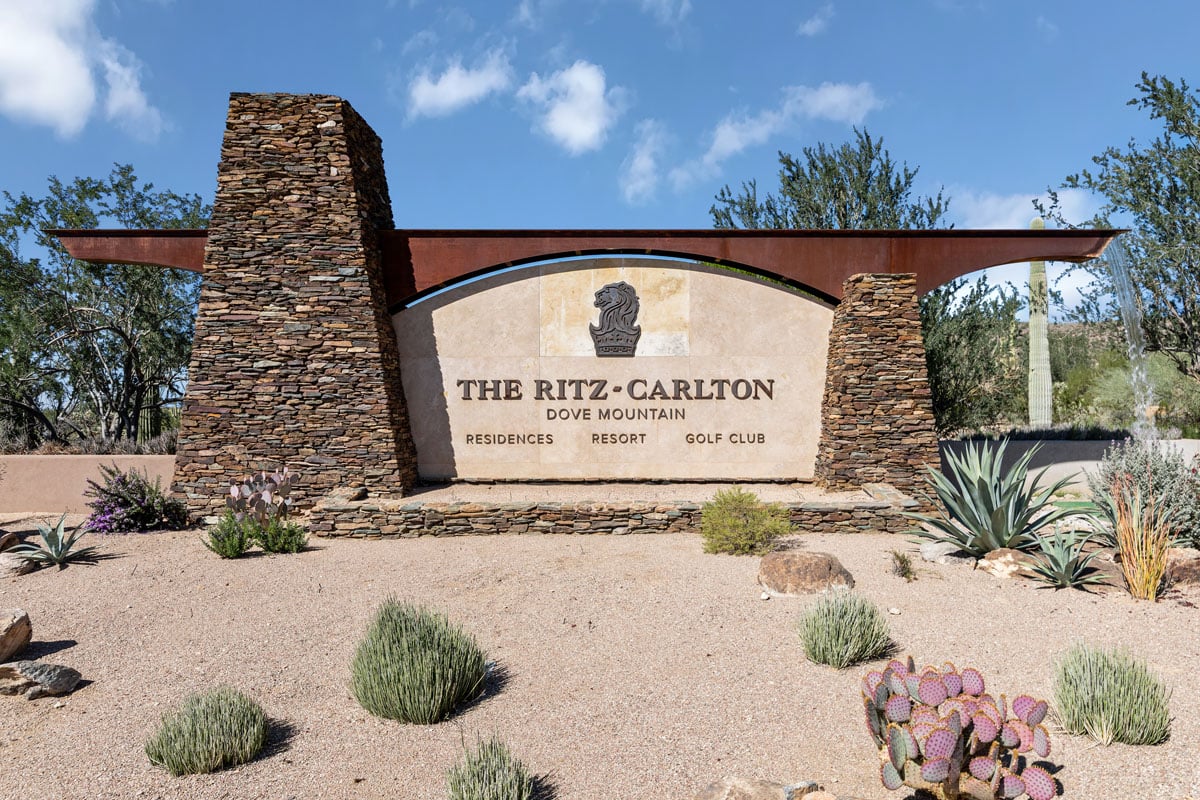 Close to The Ritz-Carlton, Dove Mountain for dining and golf