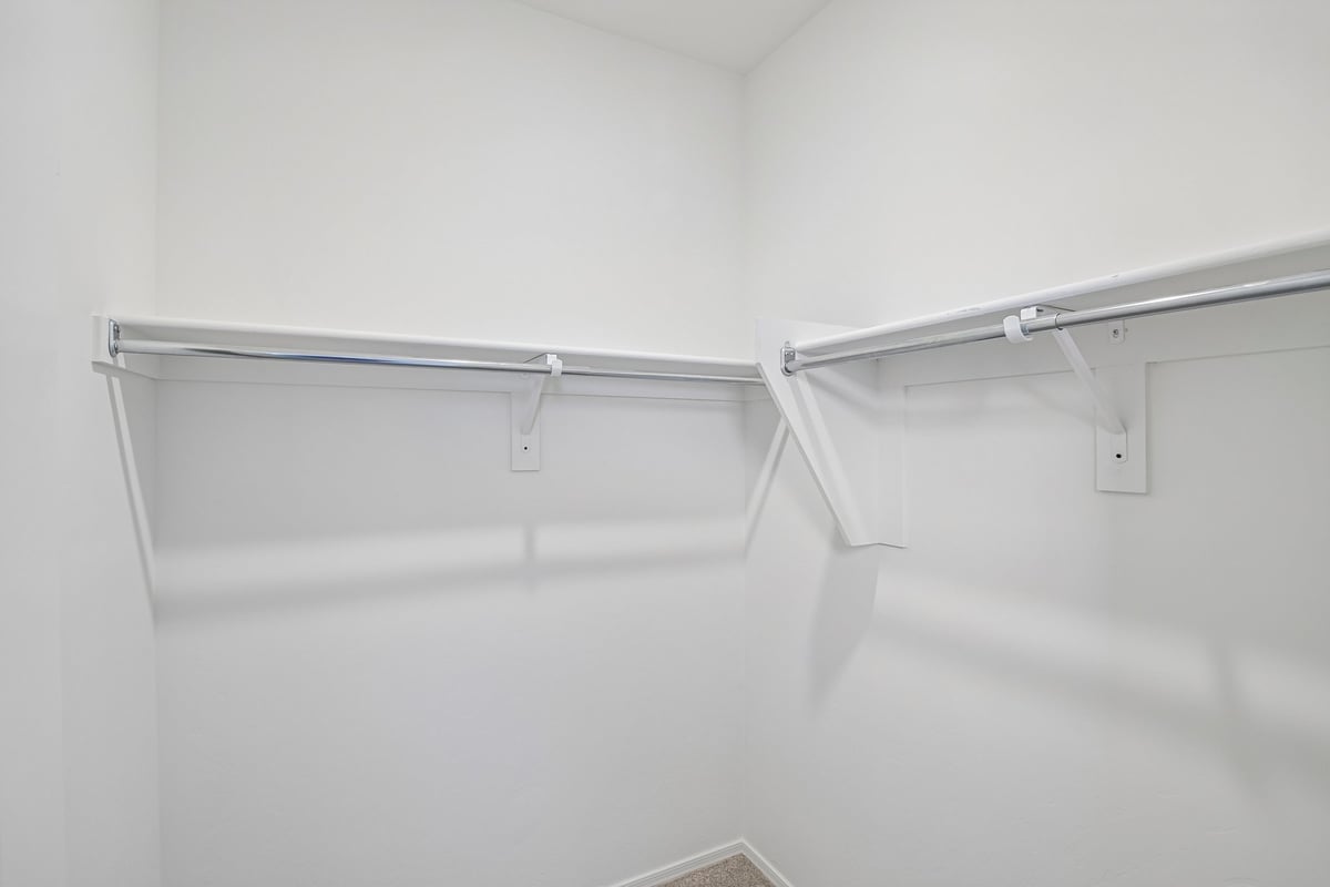 Walk-in closet