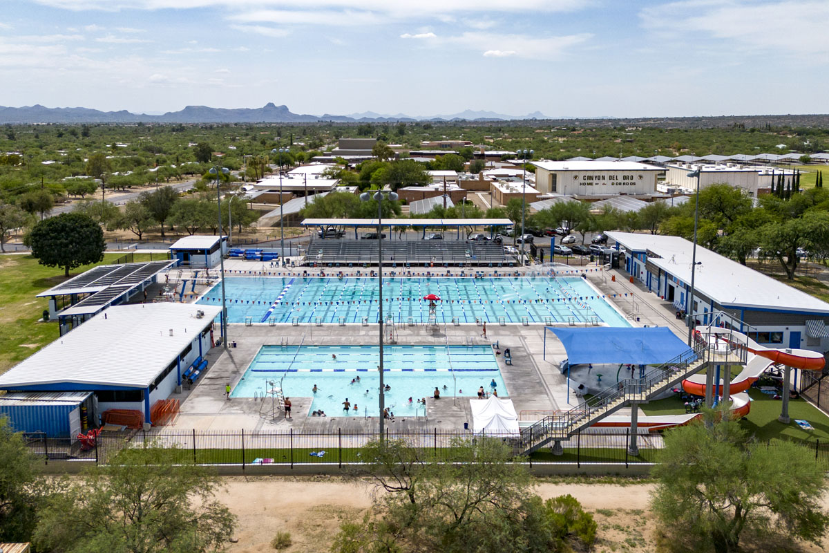 Only 3 miles to Oro Valley Aquatic Center