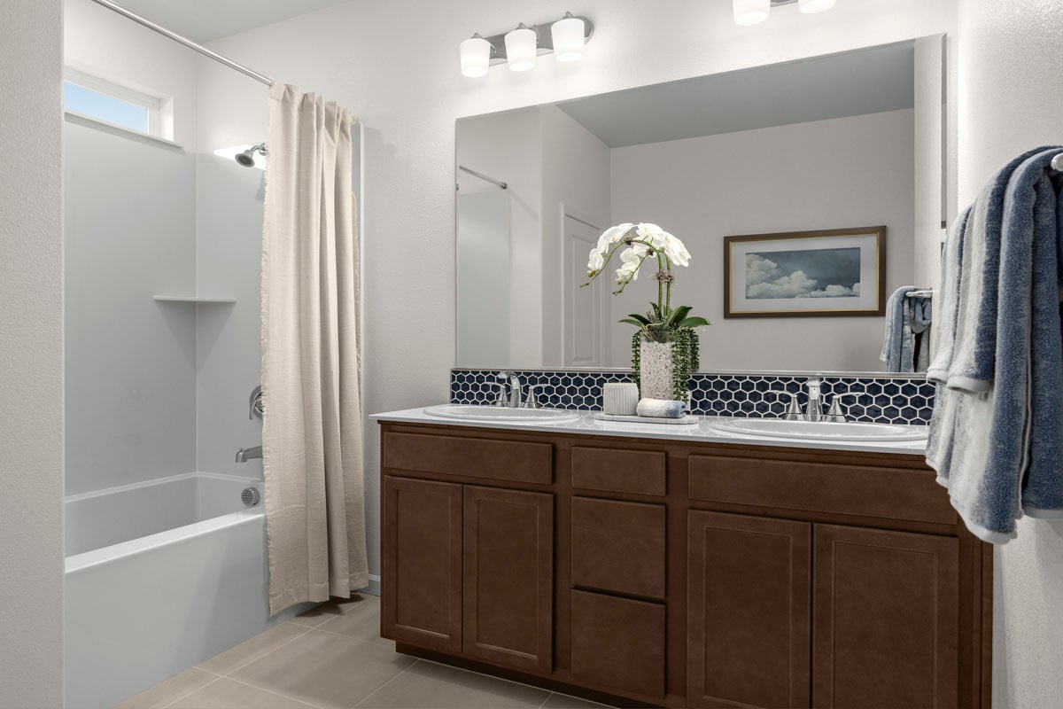 Dual-sink vanity at primary bath