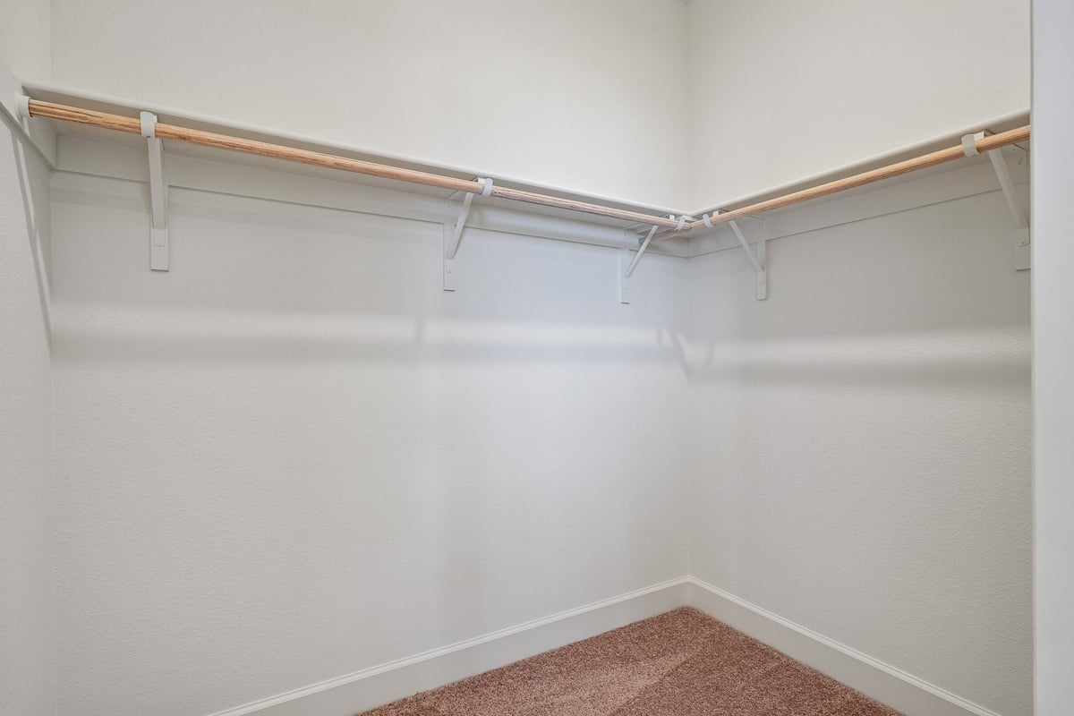 Walk-in closet