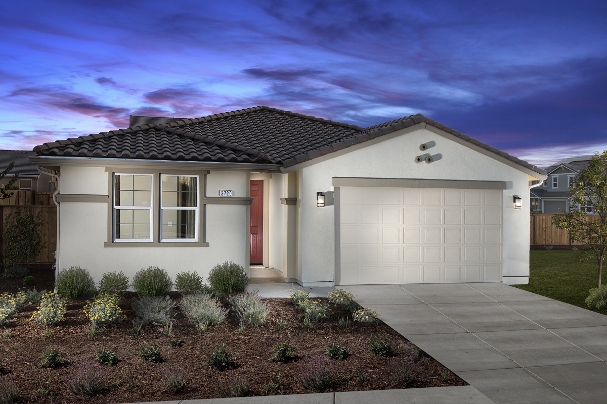 New Homes in 2720 Glenview Dr., CA - Plan 1967 Modeled
