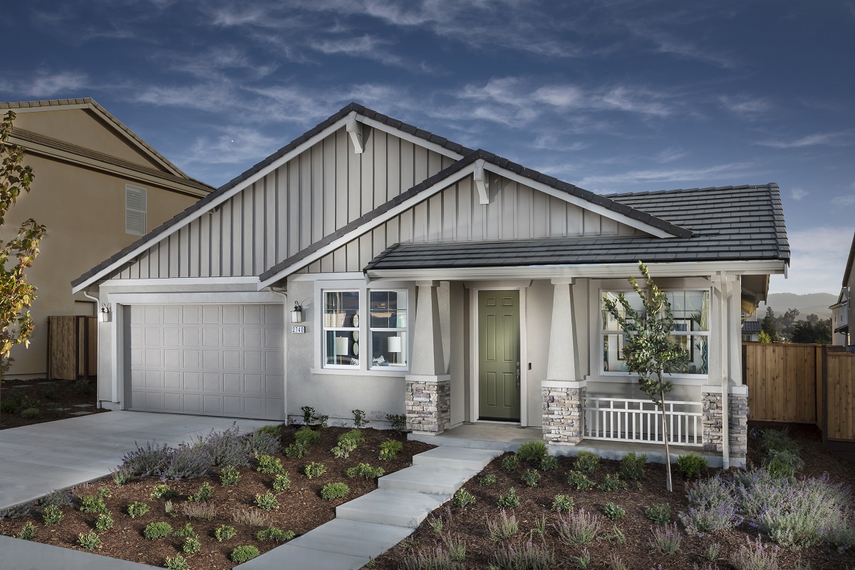 New Homes in Hollister, CA - Roberts Ranch Plan 2209 Modeled