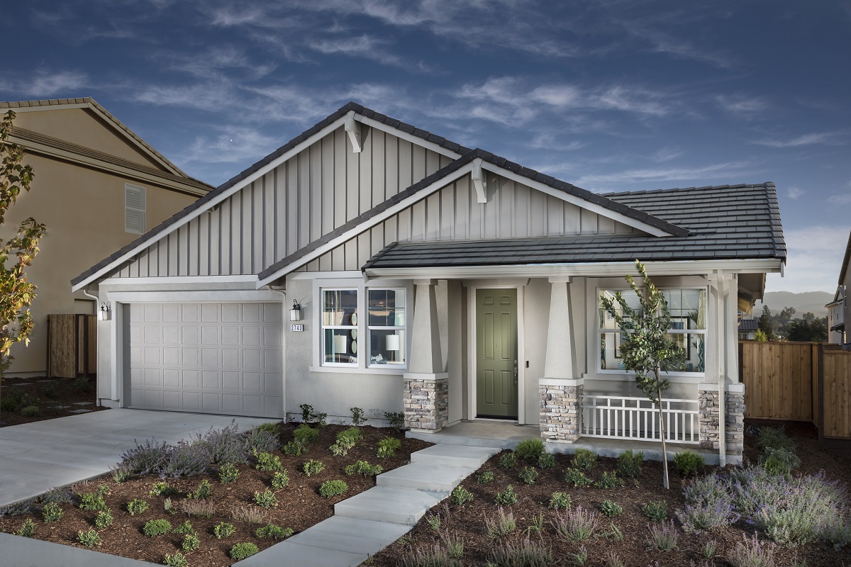 New Homes in 2720 Glenview Dr., CA - Plan 2209 Modeled