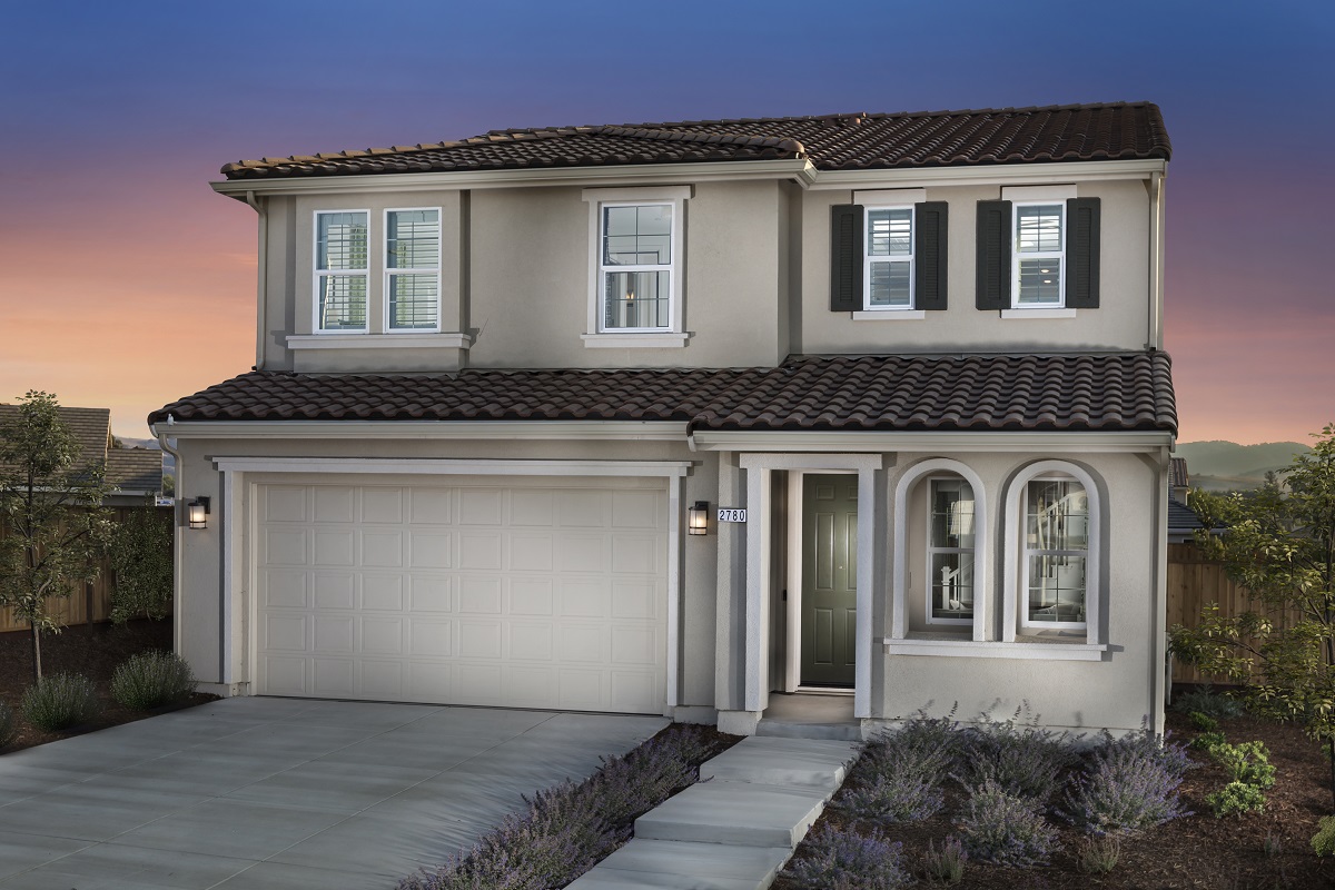 New Homes in 2720 Glenview Dr., CA - Plan 2775 Modeled