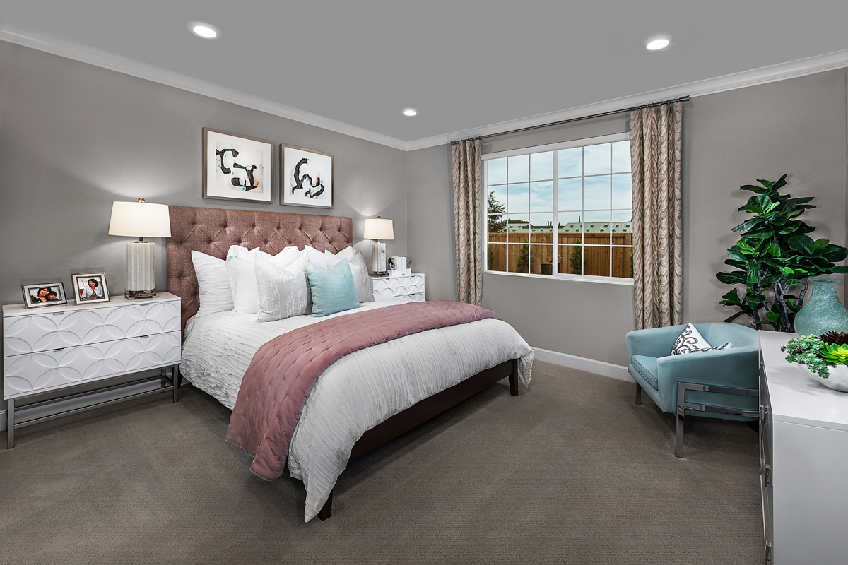 New Homes in Patterson, CA - Turnleaf at Patterson Ranch Plan 1450 Master Bedroom