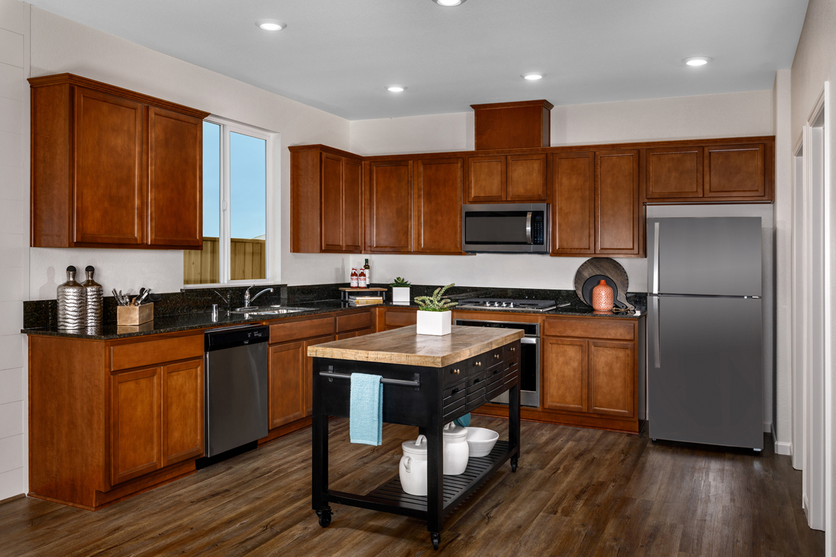 New Homes in Vacaville, CA - Wildhawk at Roberts Ranch Plan 1779 Kitchen