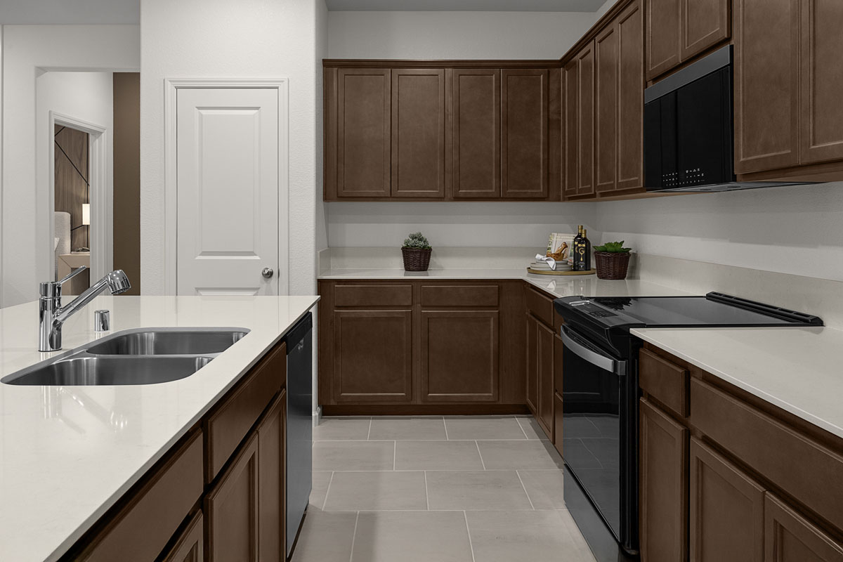 Quartz kitchen countertops 