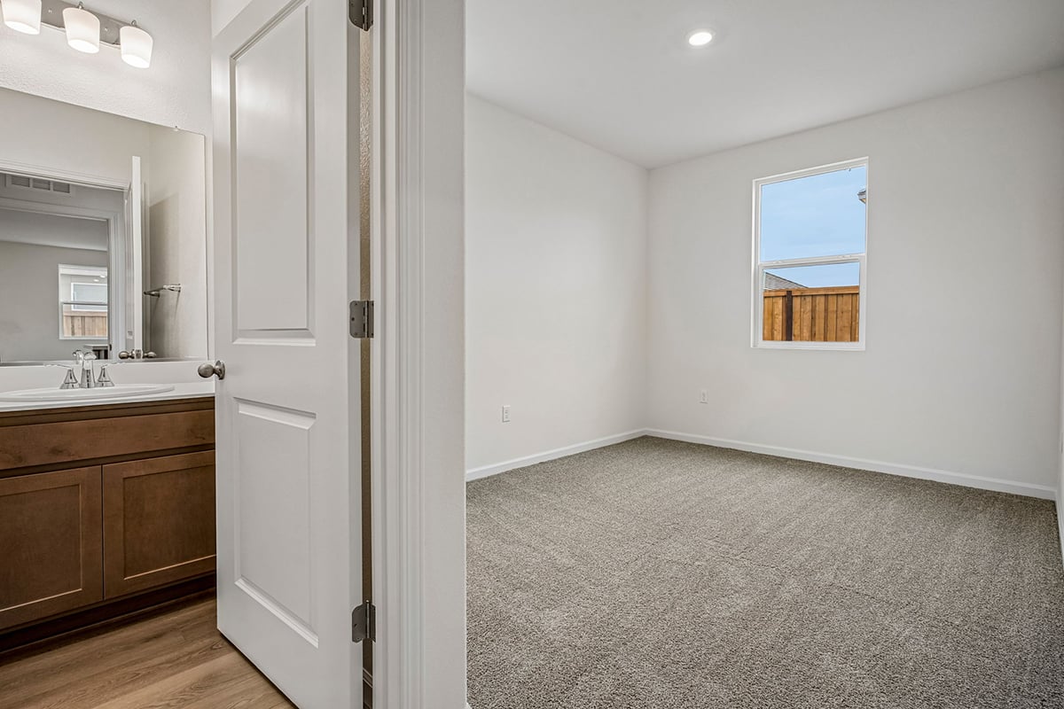 Enclave at Crossroads West photo 8