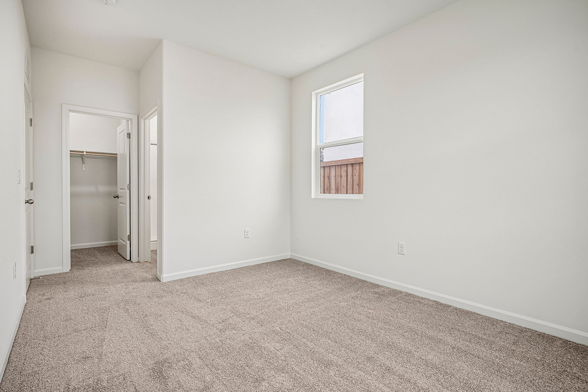 Enclave at Crossroads West photo 7