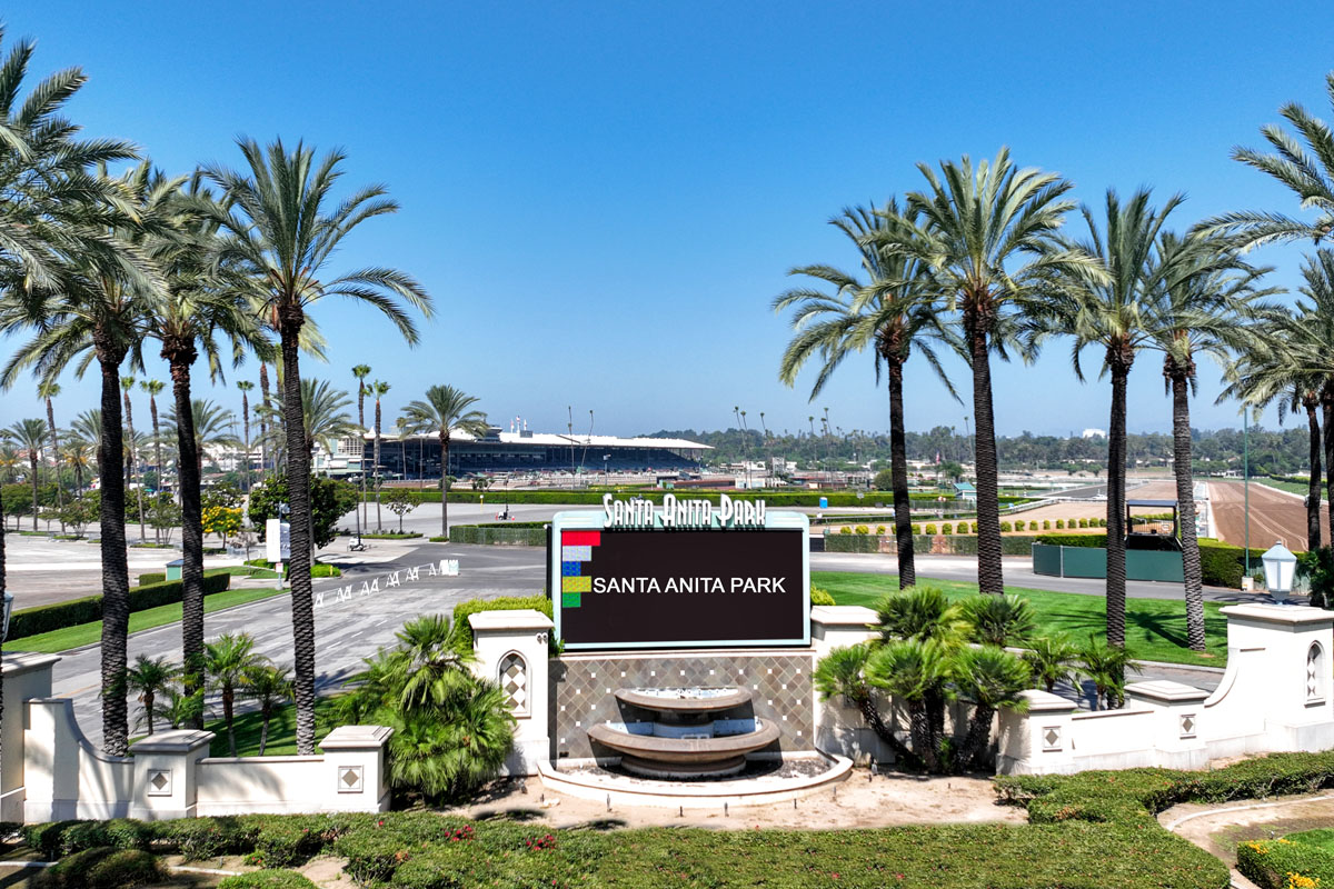 Only a 10-minute drive to Santa Anita Park