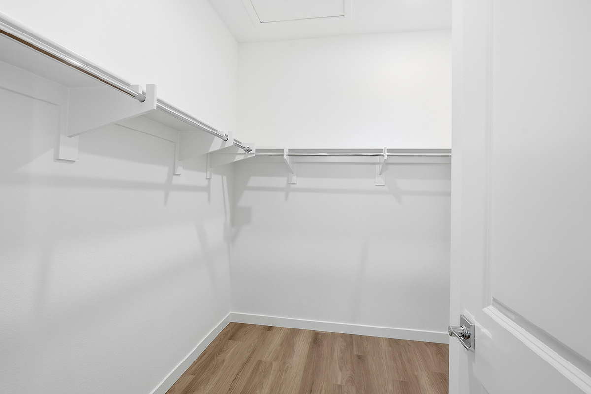 Walk-in closet