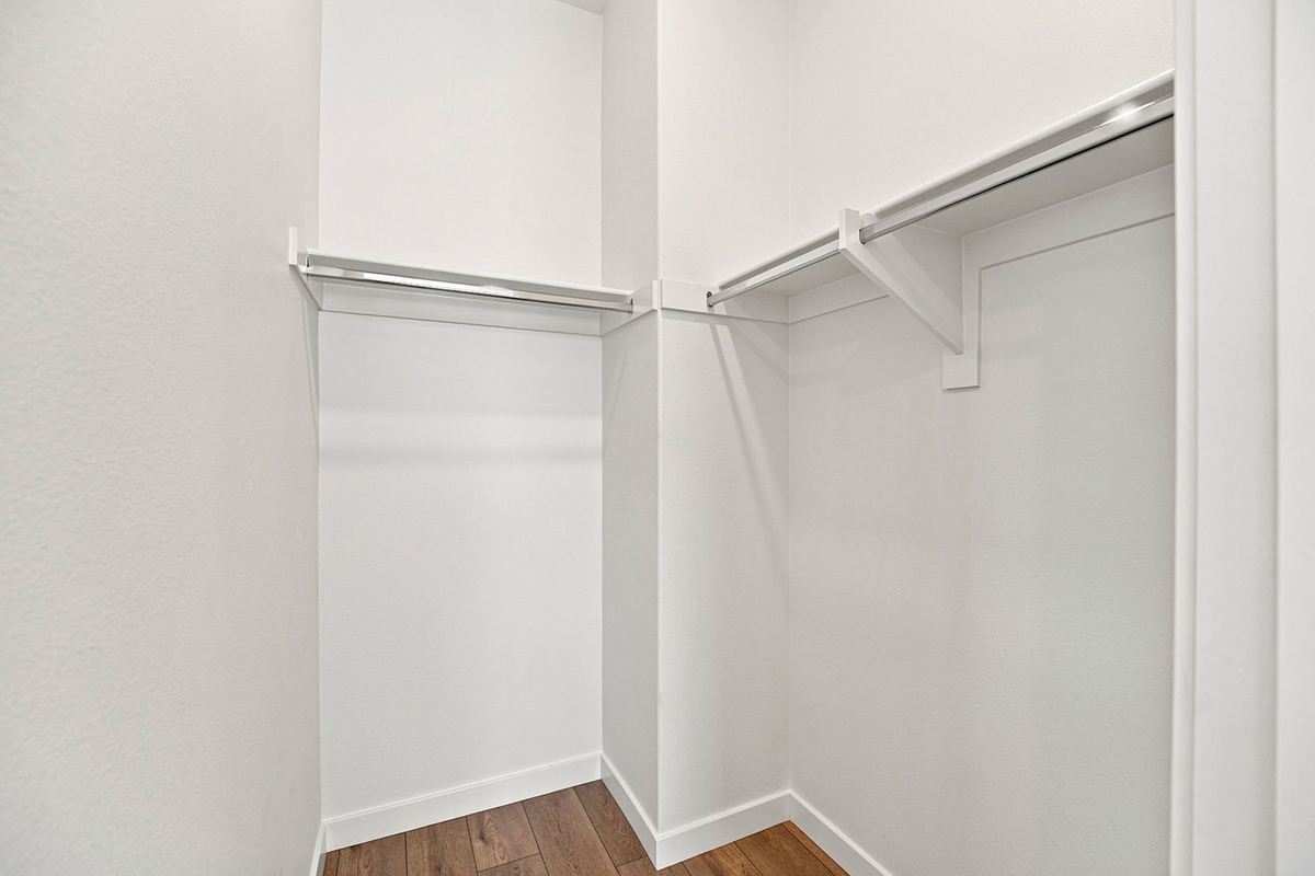 Walk-in closet