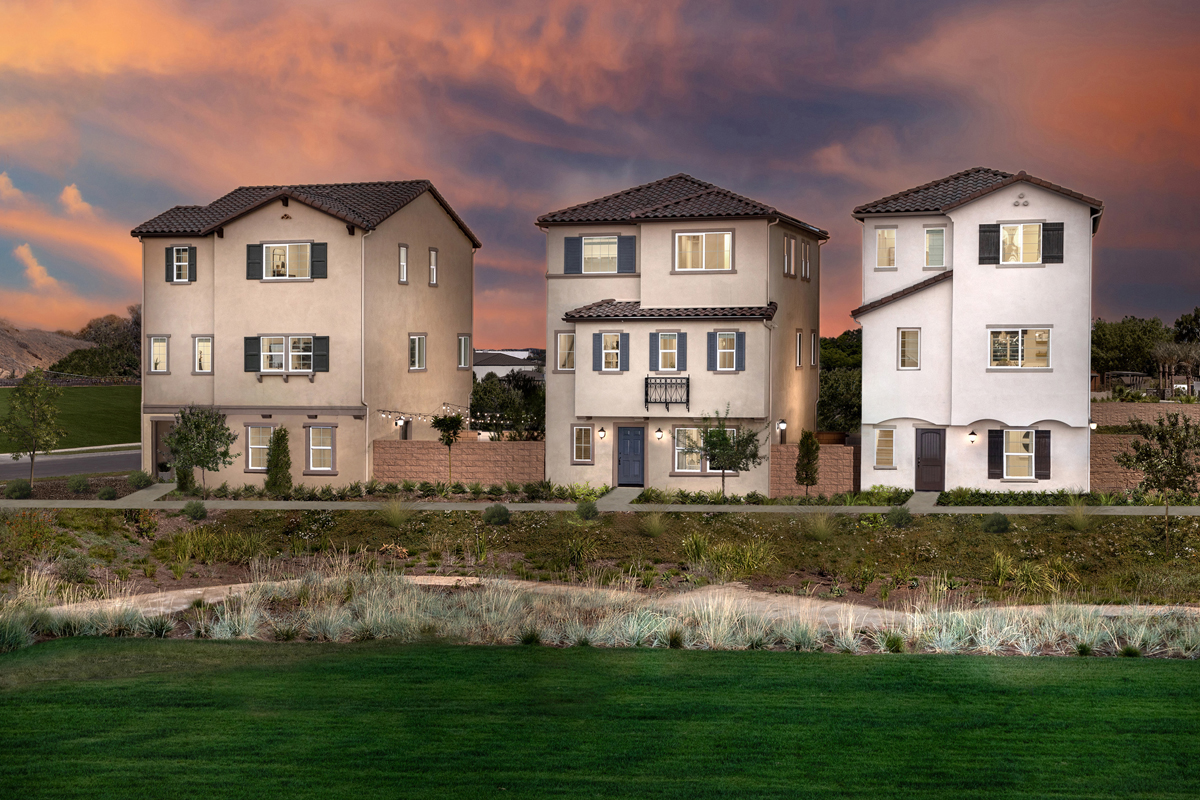 Browse new homes for sale in Skyview at Ponte Vista