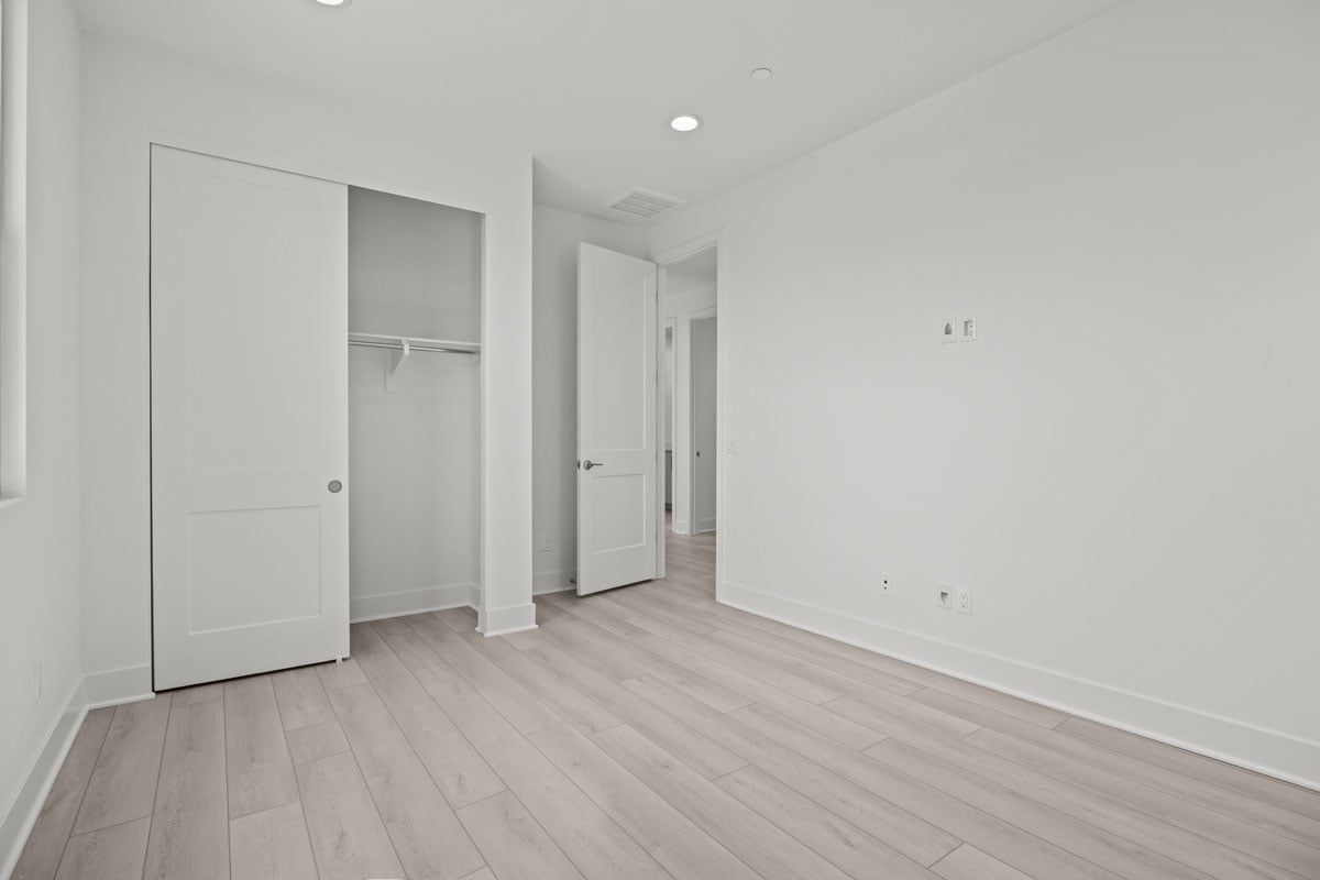 Secondary bedroom