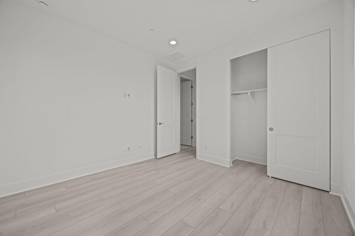 Secondary bedroom