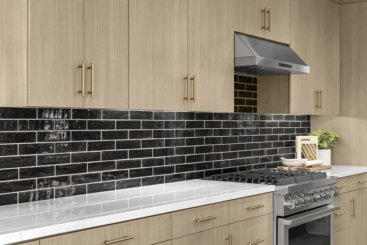 Optional full tile backsplash