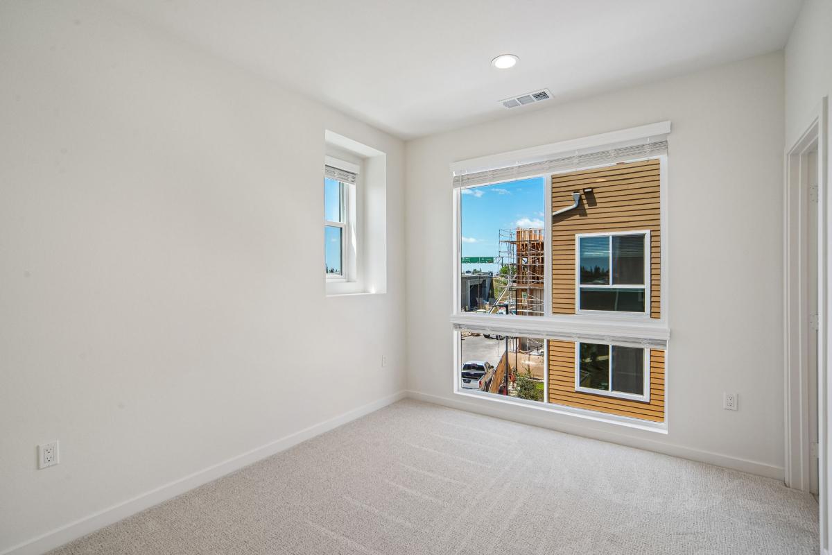 Secondary bedroom