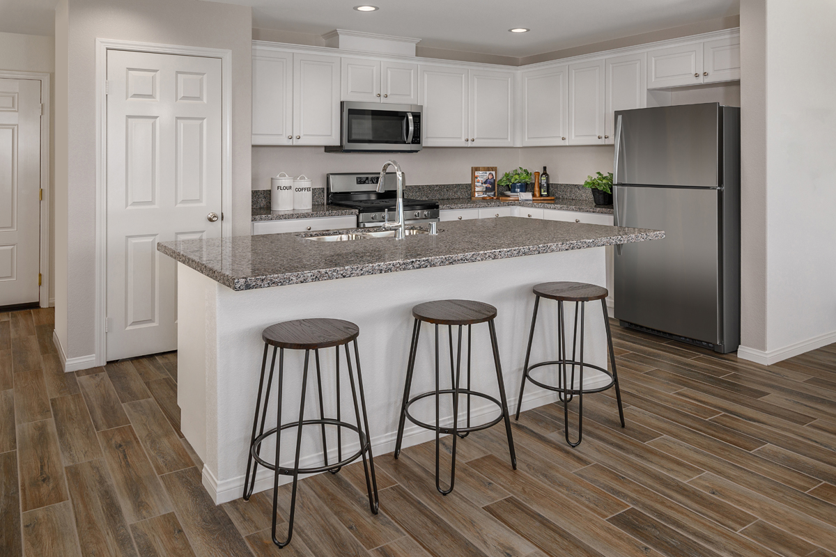 New Homes in Riverside, CA - Avalon at Spring Mountain Ranch Plan 1565 Kitchen