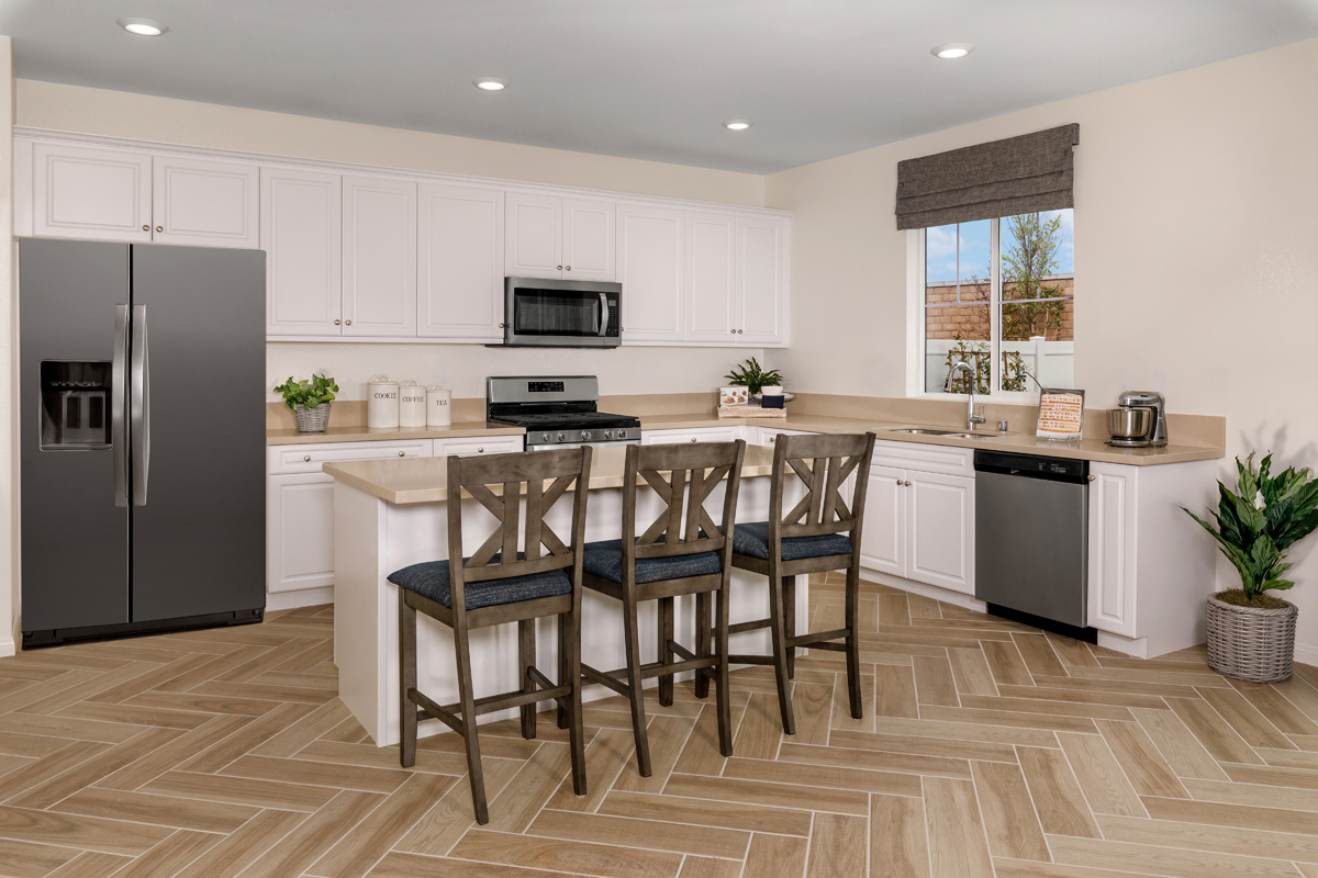 New Homes in Riverside, CA - Cambria at Spring Mountain Ranch Plan 2537 Kitchen