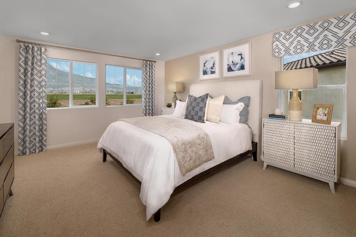 New Homes in Riverside, CA - Cambria at Spring Mountain Ranch Plan 2537 Primary Bedroom