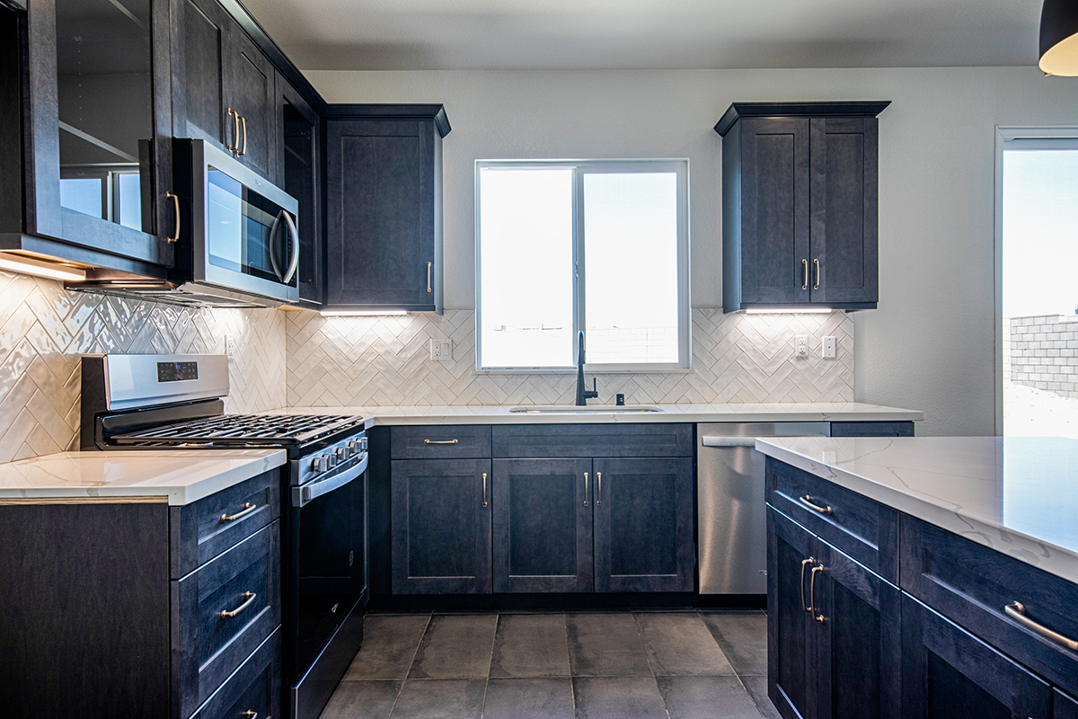 New Homes in Victorville, CA - Creekside Kitchen