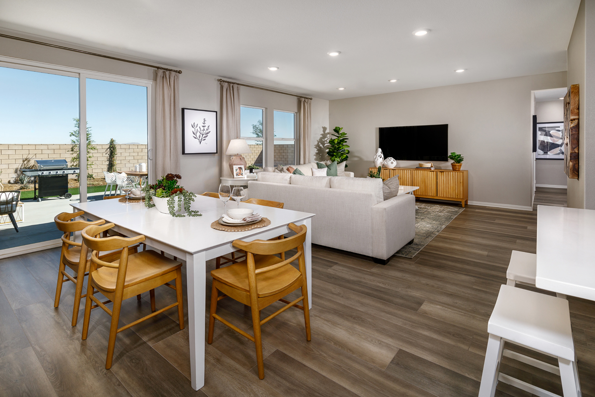 New Homes in Victorville, CA - Creekside Plan 1779 Dining Room