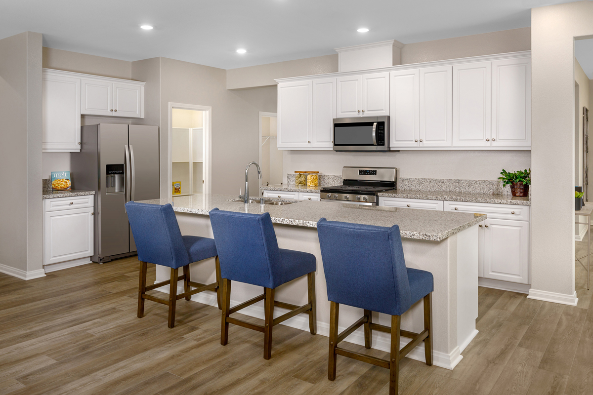 New Homes in Lake Elsinore, CA - Crimson Hills Plan 2206 Kitchen