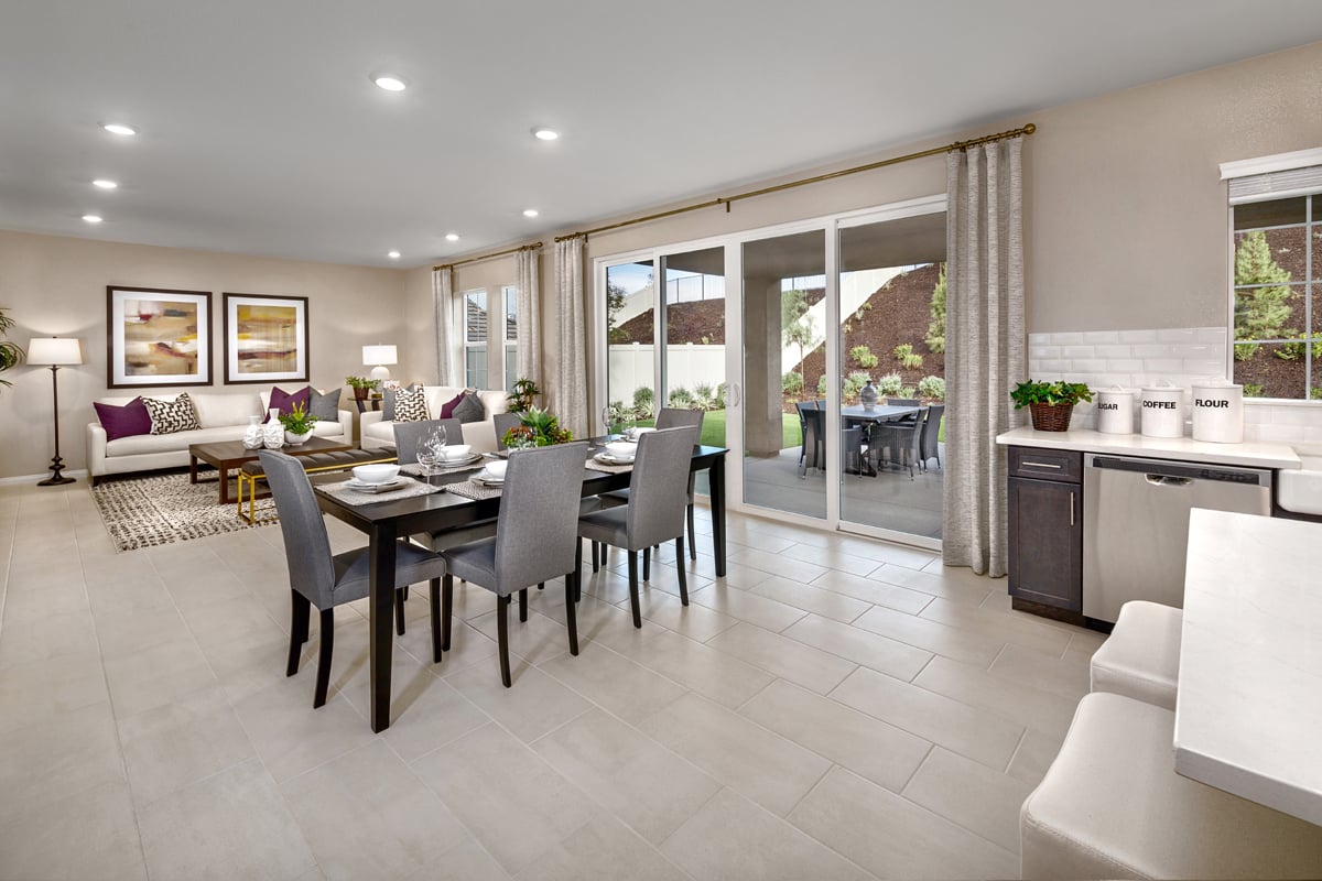 New Homes in Lake Elsinore, CA - Crimson Hills Plan 2528 Dining Area