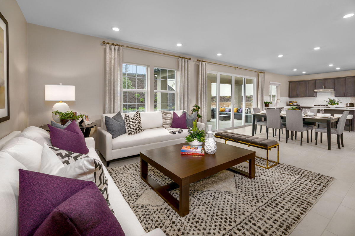 New Homes in Lake Elsinore, CA - Crimson Hills Plan 2528 Great Room