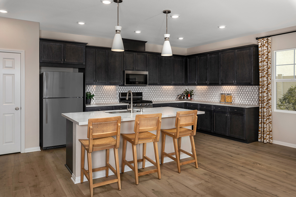 New Homes in Chino, CA - Driftstone at The Preserve Plan 2805 Kitchen