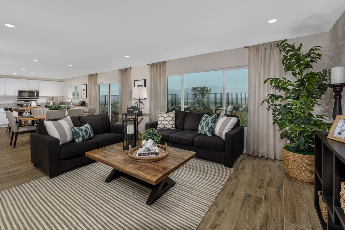 New Homes in San Jacinto, CA - Eagles Crest at The Cove	 Plan 2227 Great Room