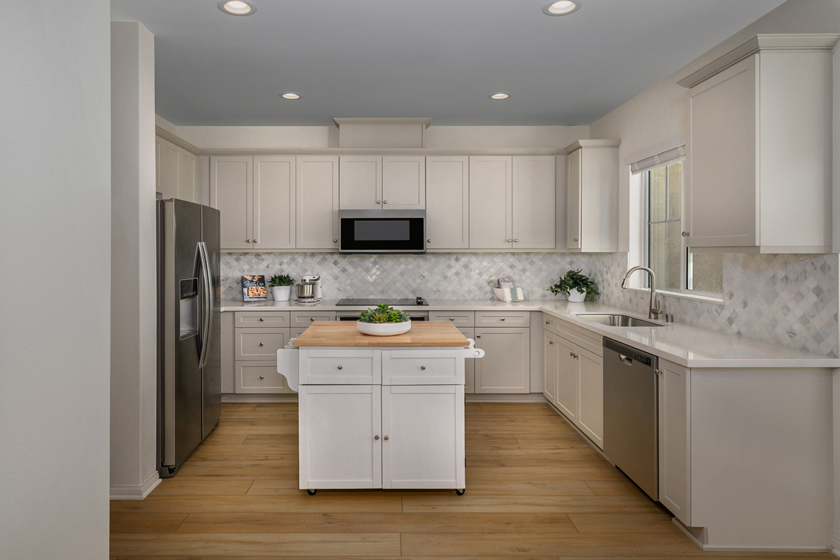 New Homes in Chino, CA - Lily at the Seasons Plan 1913 Kitchen