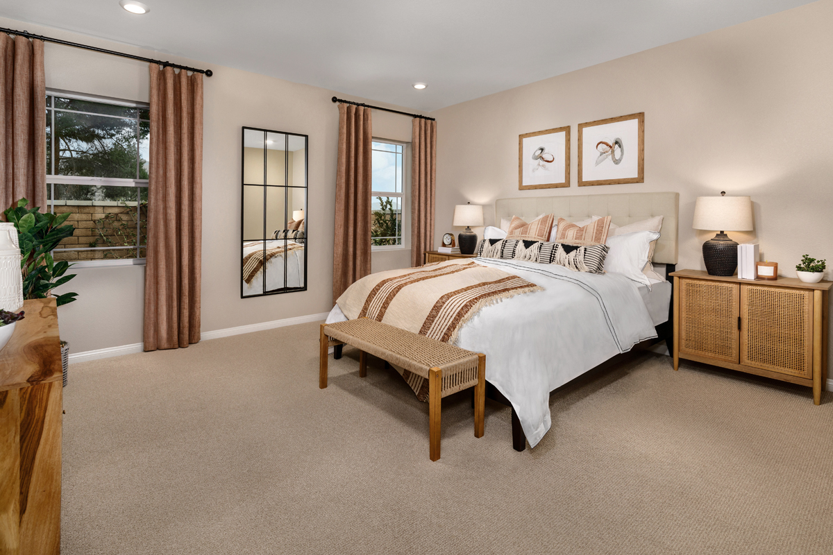 New Homes in Riverside, CA - Sonoma at Spring Mountain Ranch Plan 2206 Primary Bedroom