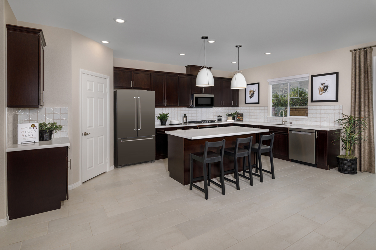 New Homes in Riverside, CA - Sonoma at Spring Mountain Ranch Plan 2396 Kitchen