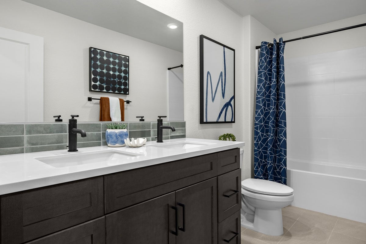 Optional dual-sink vanity at bath 2