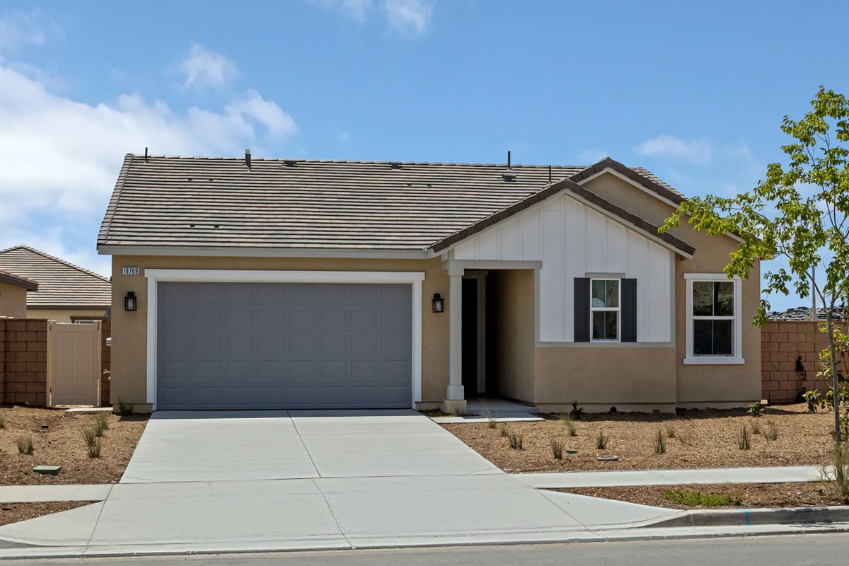Front exterior 