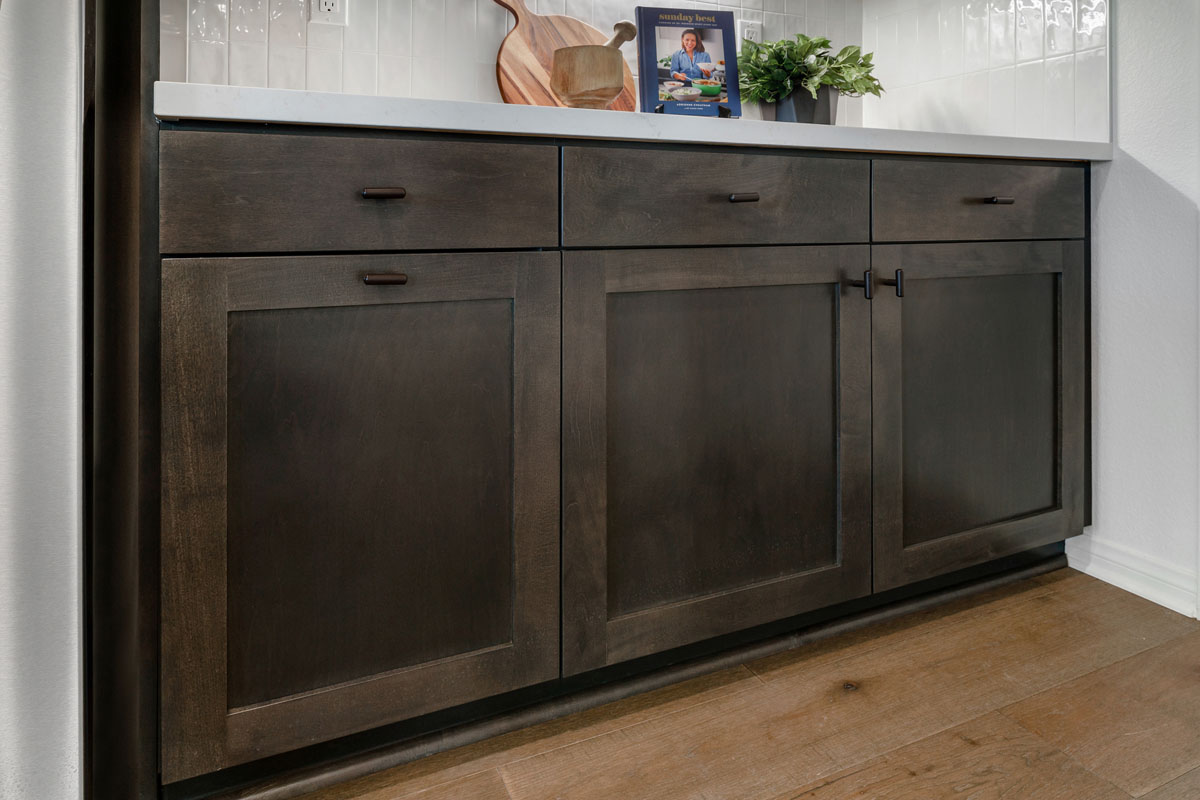 Optional maple shaker door cabinets and knobs