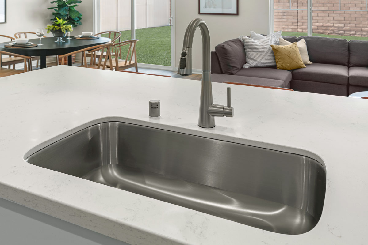 Optional single-basin stainless steel kitchen sink