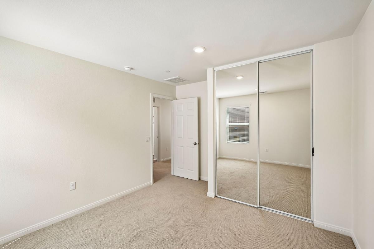 Secondary bedroom
