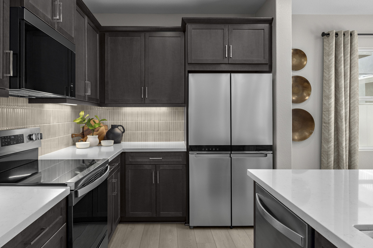 Optional upgraded stainless steel kitchen appliances