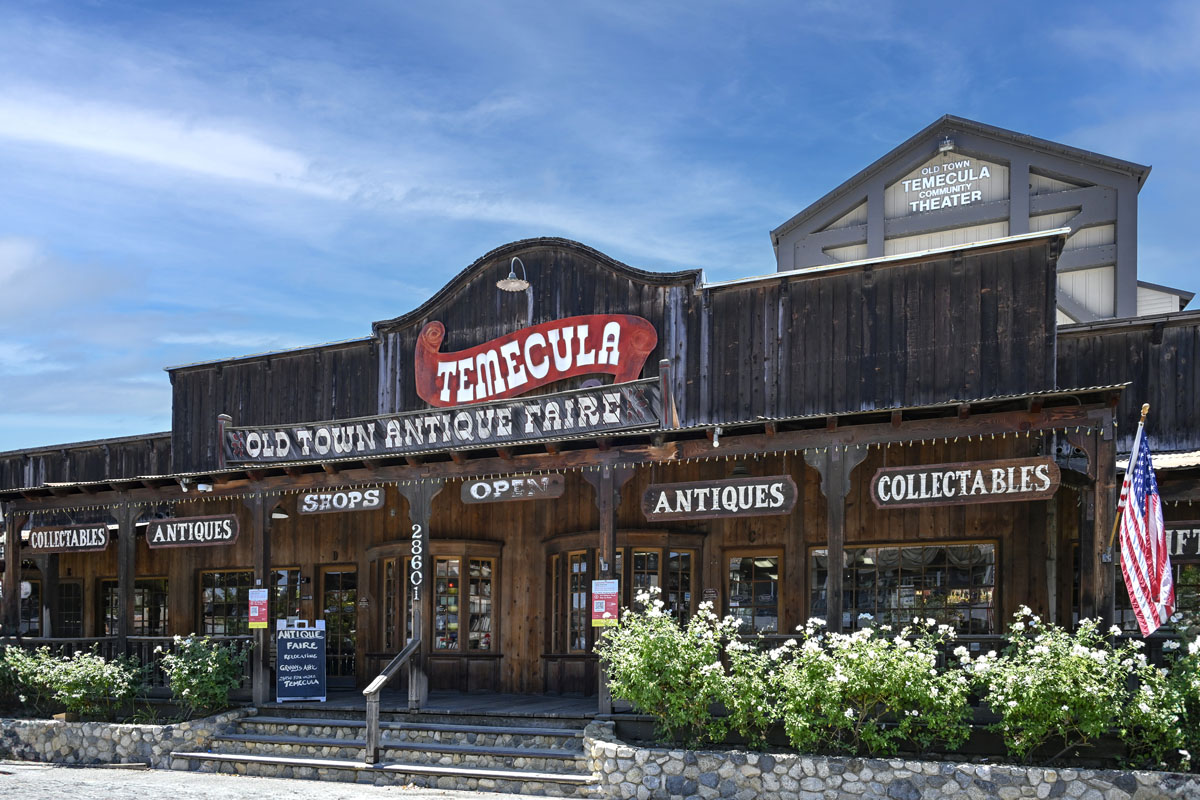 Minutes to Old Town Temecula