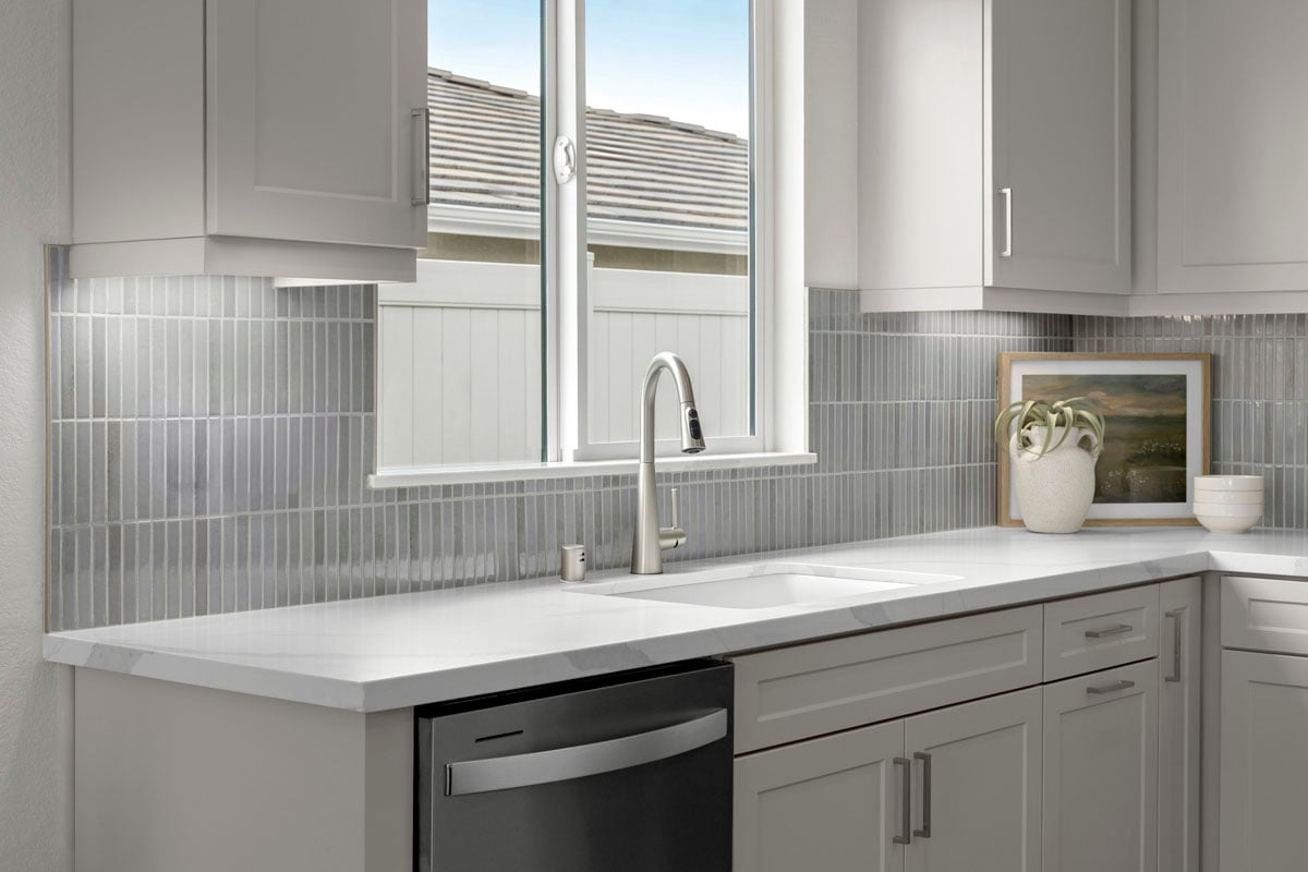 Optional full tile kitchen backsplash