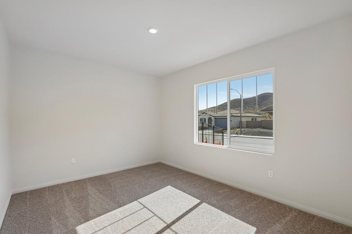 Secondary bedroom
