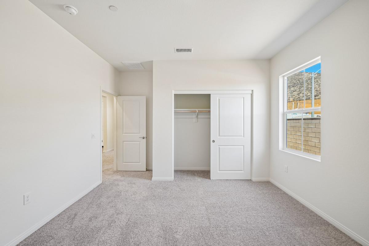 Secondary bedroom