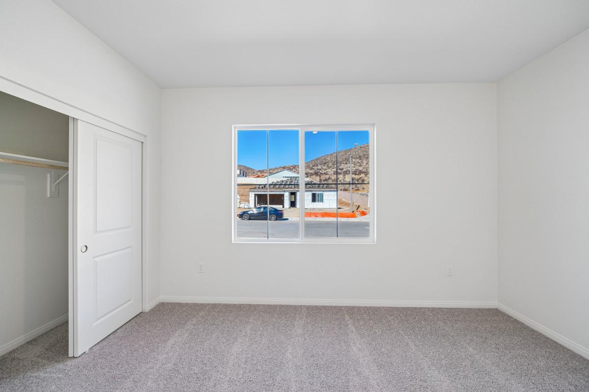 Secondary bedroom