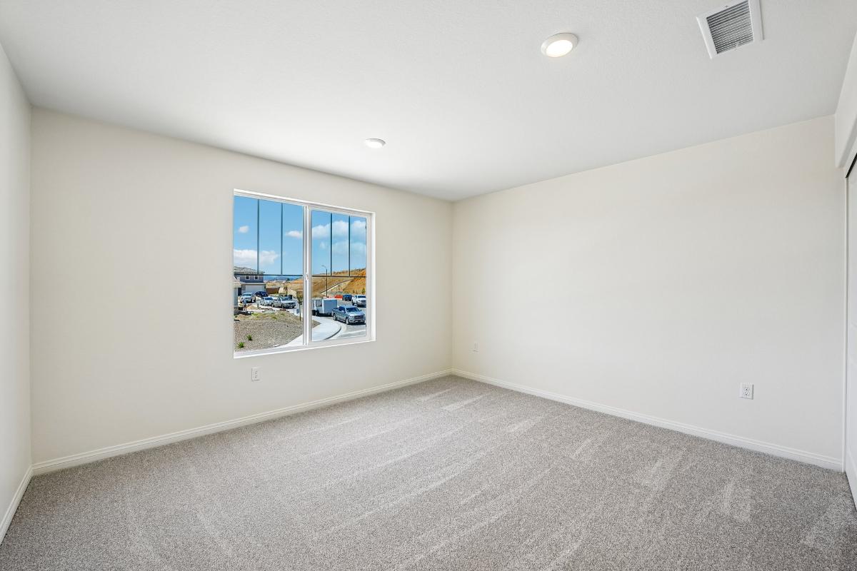 Secondary bedroom